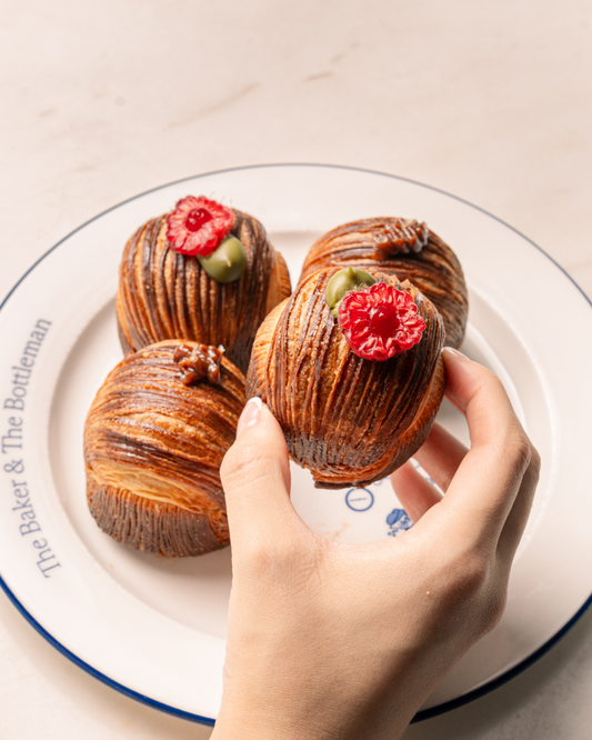 Matcha raspberry puff